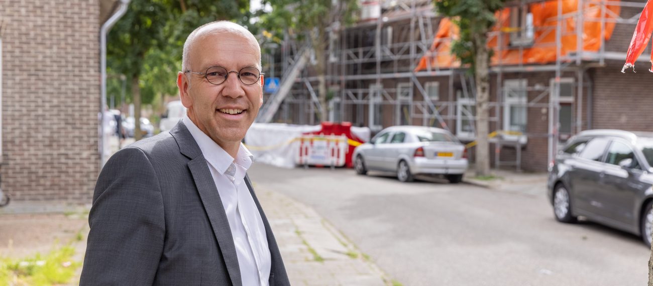 Portretfoto Wim Hazeu credits Philip Driessen