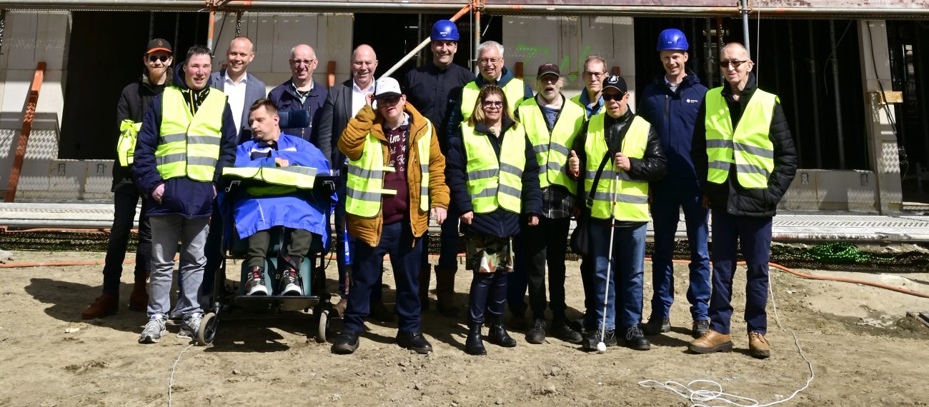 Dichterbij 038 24 5019