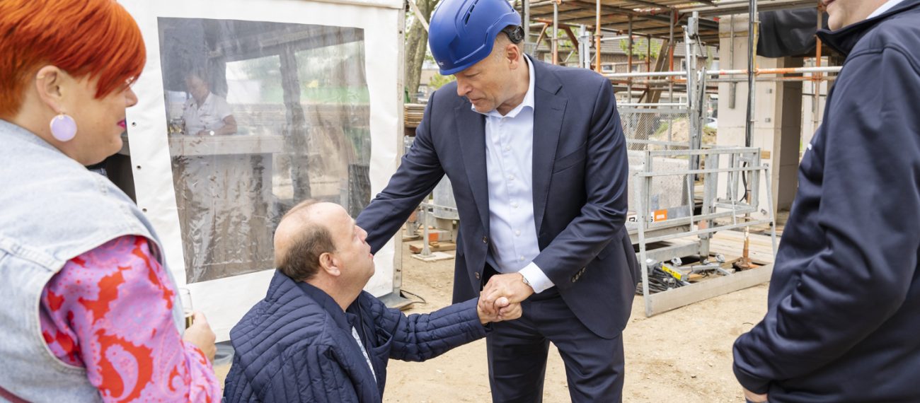 SB Eerste steenlegging Emmalaan Roermond 10