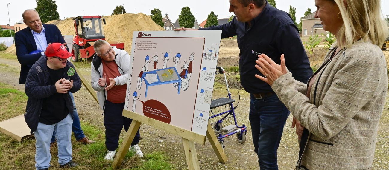 SB - Onthulling bouwborden Dichterbij 01