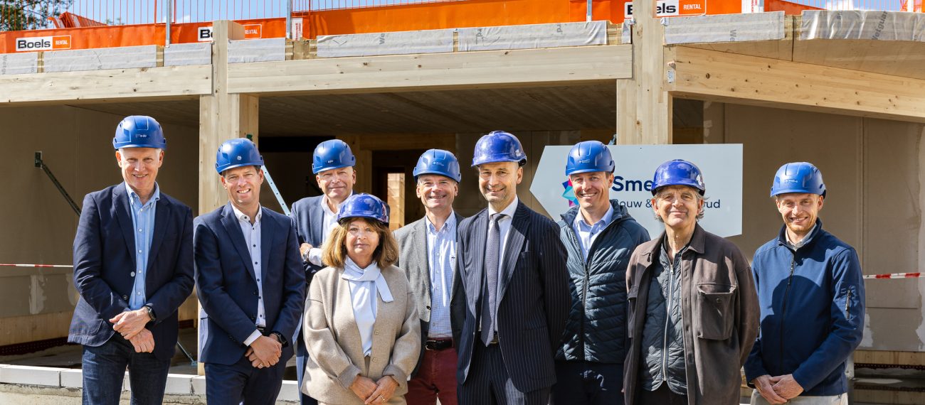 SB Bezoek ambassadeur Oostenrijk houtbouw Brunssum 2