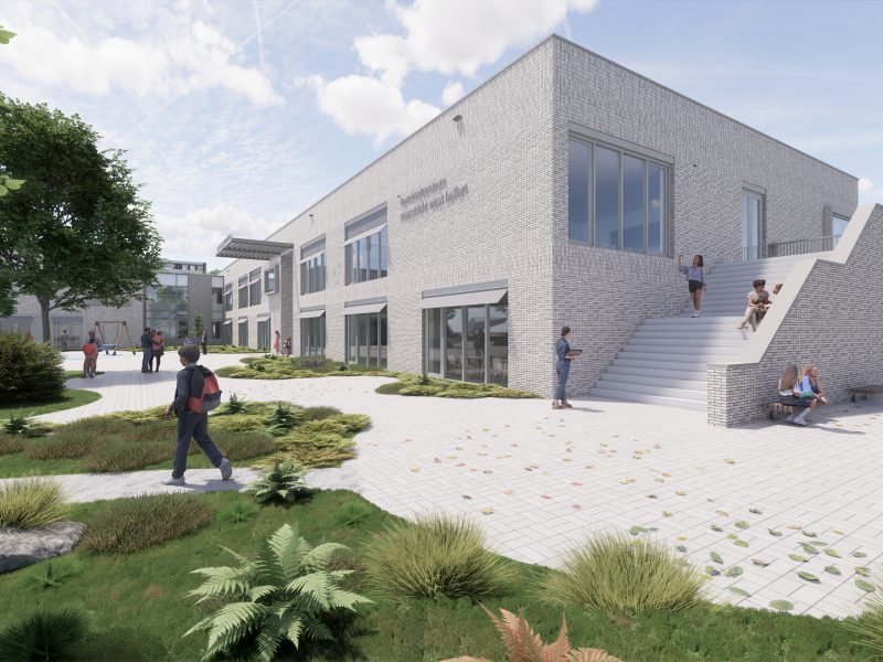 Kernkindcentrum Maastricht-West – impressie van schoolgebouw in licht baksteen met brede buitentrap, speelplein en groen inrichting
